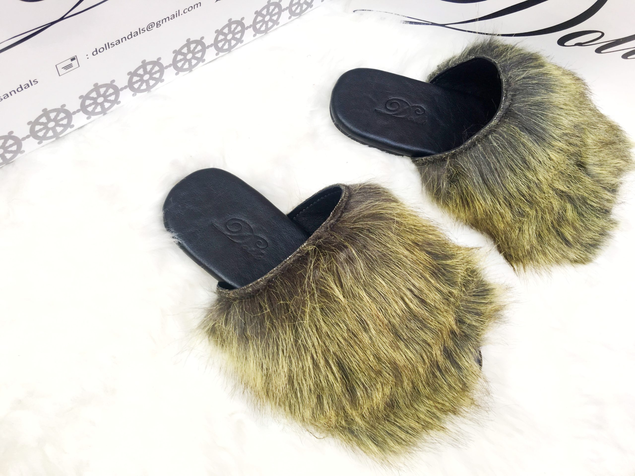 picture of fur slides by Dolls leather products