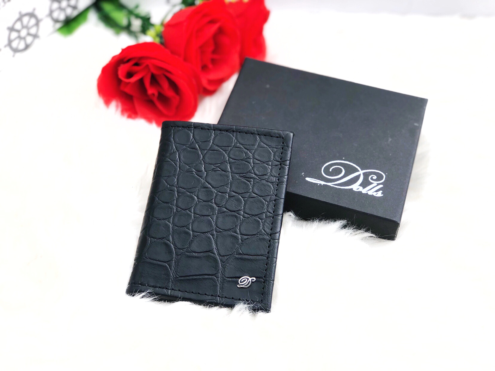 picture of wallets for men by Dolls leather products